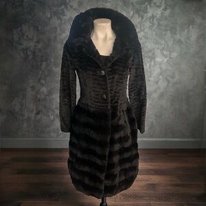 Tissavel Luxurious French Faux-fur Coat - Vintage 1950/60